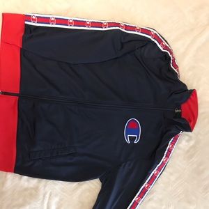 Champion Zip up Sweater🥶